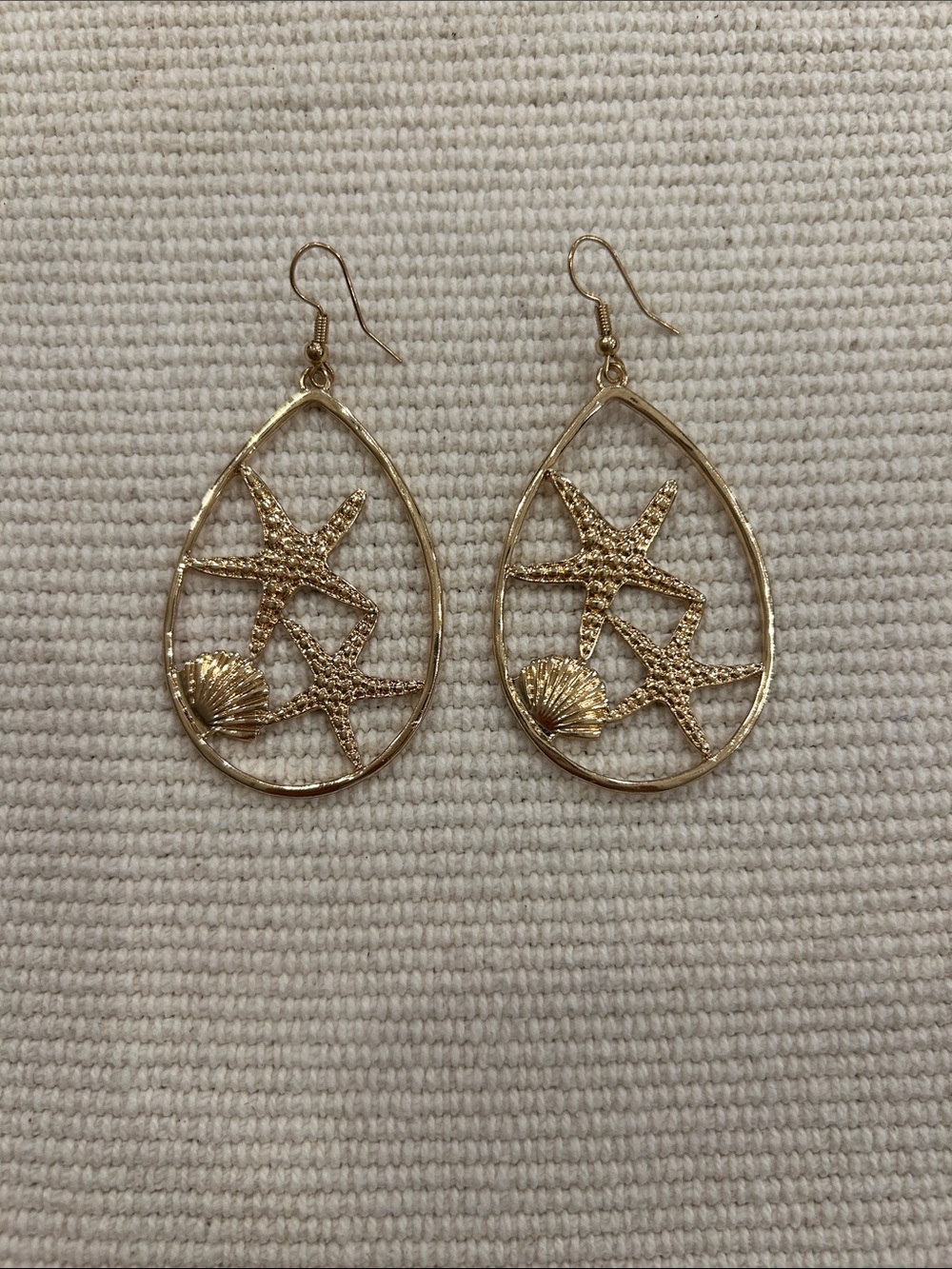 Gold Starfish & Shell Teardrop Earrings